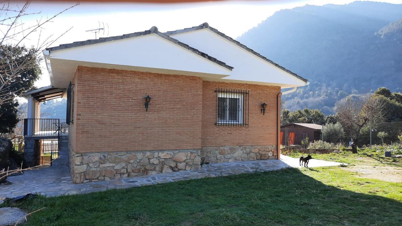 Chalet con piscina y BBQ para 10 personas San Martin de Valdeiglesias Bagian luar foto