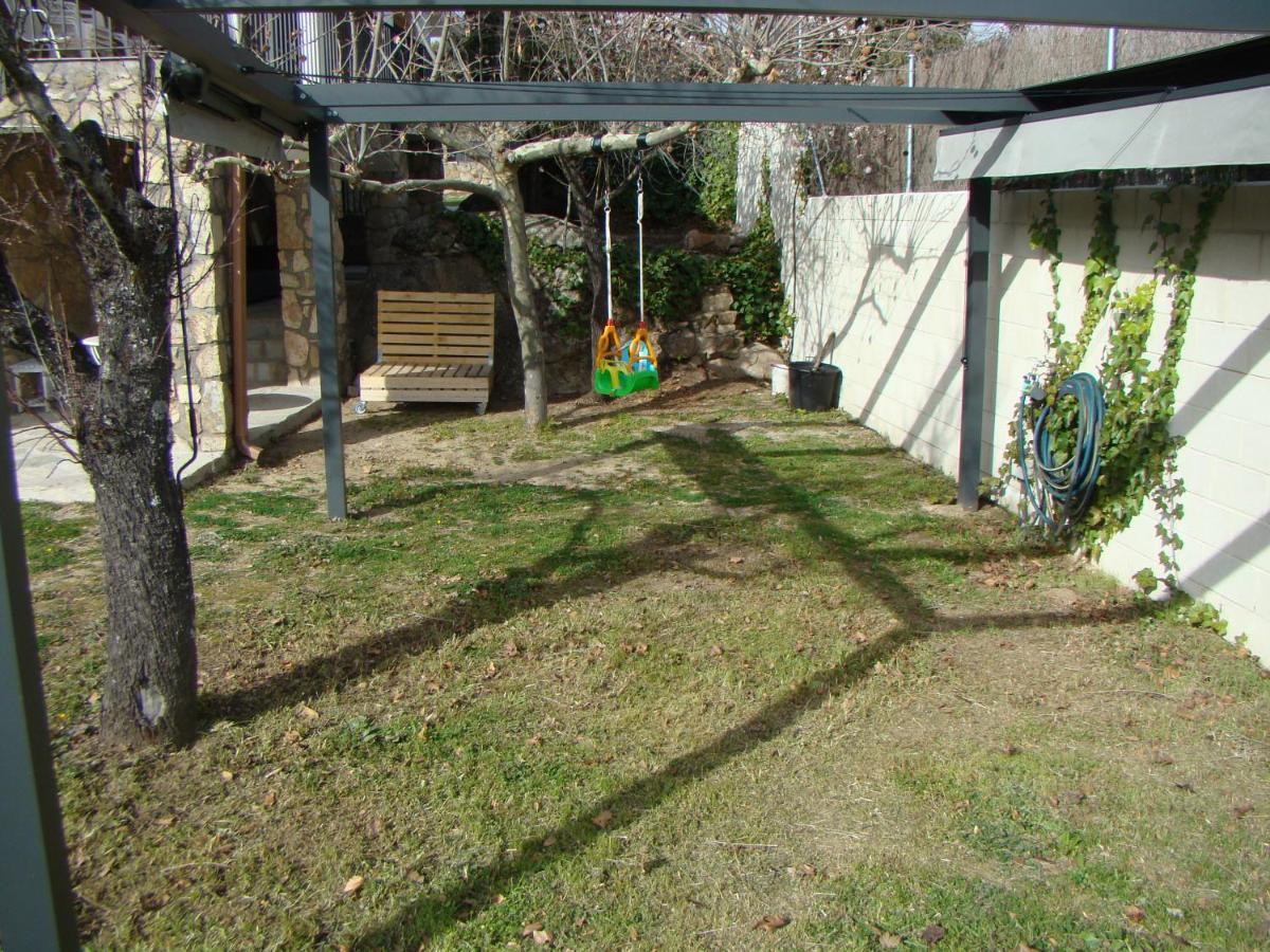 Chalet con piscina y BBQ para 10 personas San Martin de Valdeiglesias Bagian luar foto